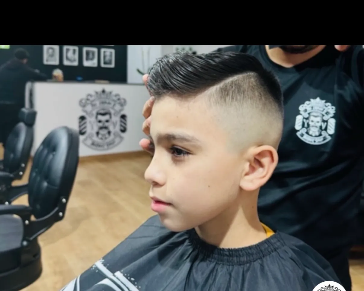 Corte Niño 14€