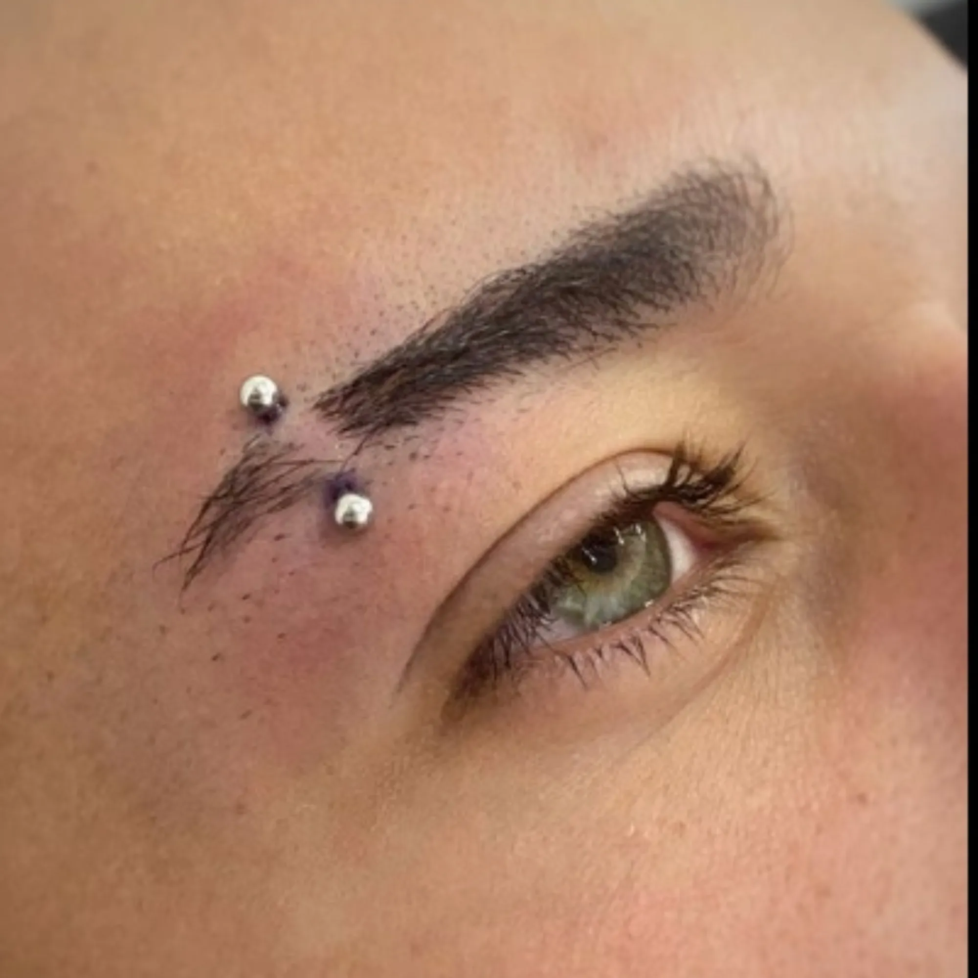 Perforación/piercing Ceja 