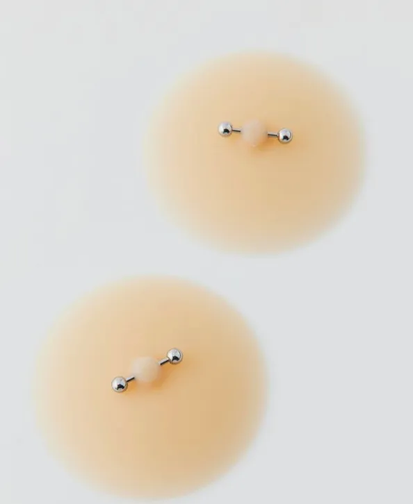 Perforación/Pezón doble 