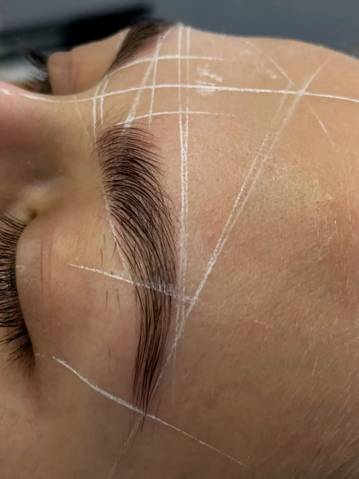 PERFILADO DE CEJAS