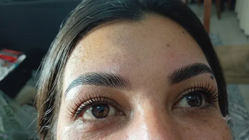 Lifting de pestañas +laminado+ perfilado+color y hena